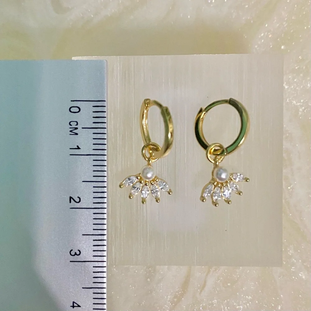 Elegant S925 Gold Pearl and Zirconia Earrings